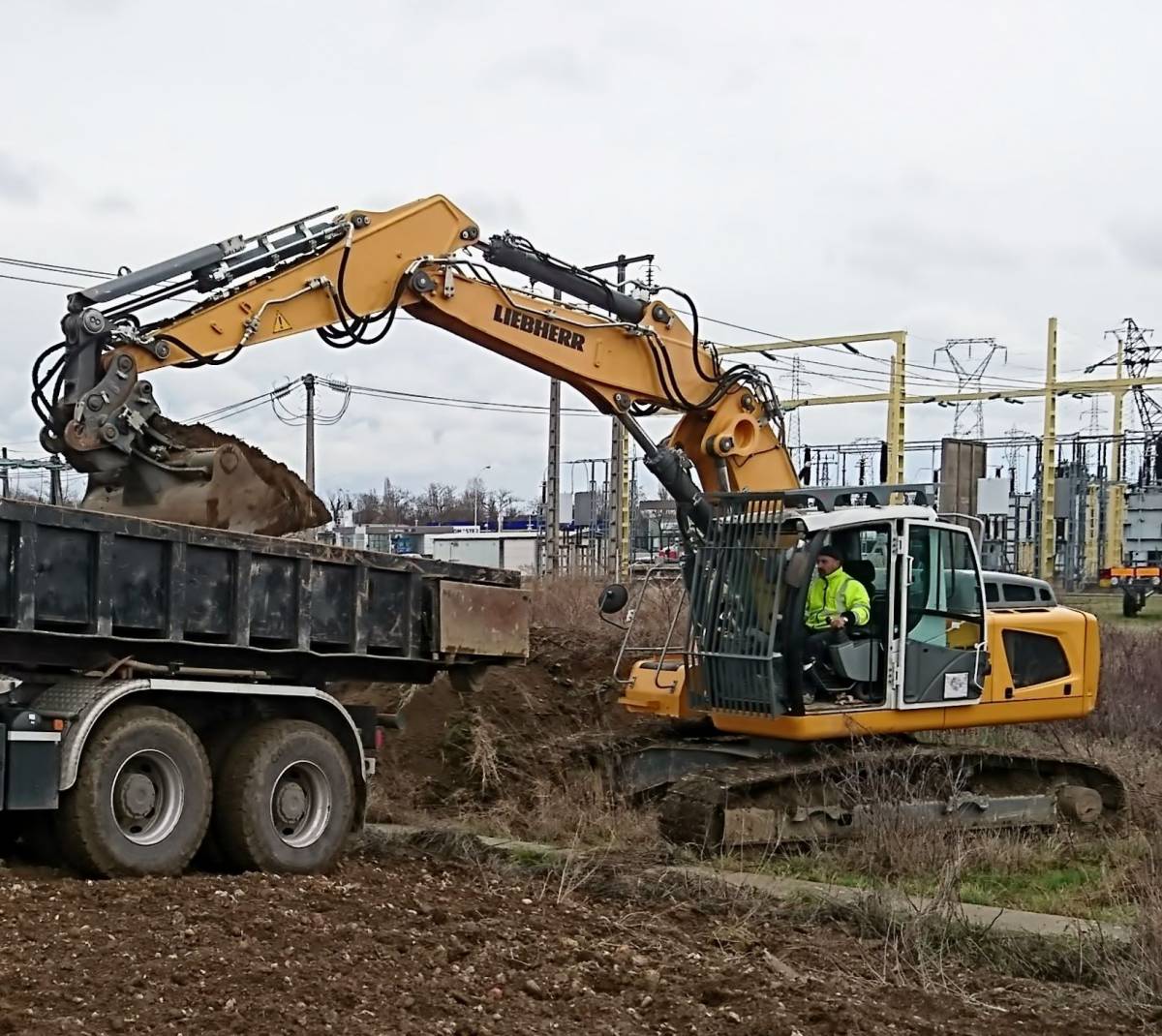 Pelle LIEBHERR R922 Litronic Mulhouse